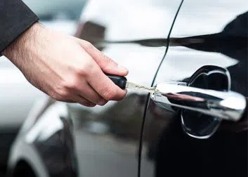 City Locksmith Services Southgate, MI 734-316-5174 - 3-Locksmith-26-Key-Service